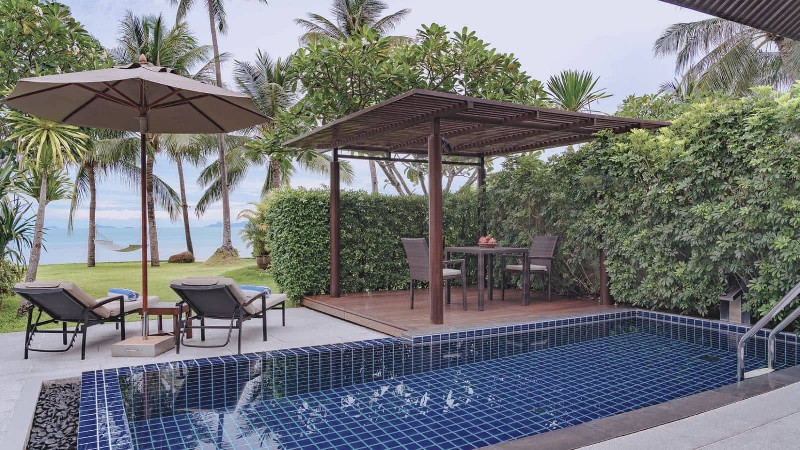 rooms-club-beachfront-pool-villa