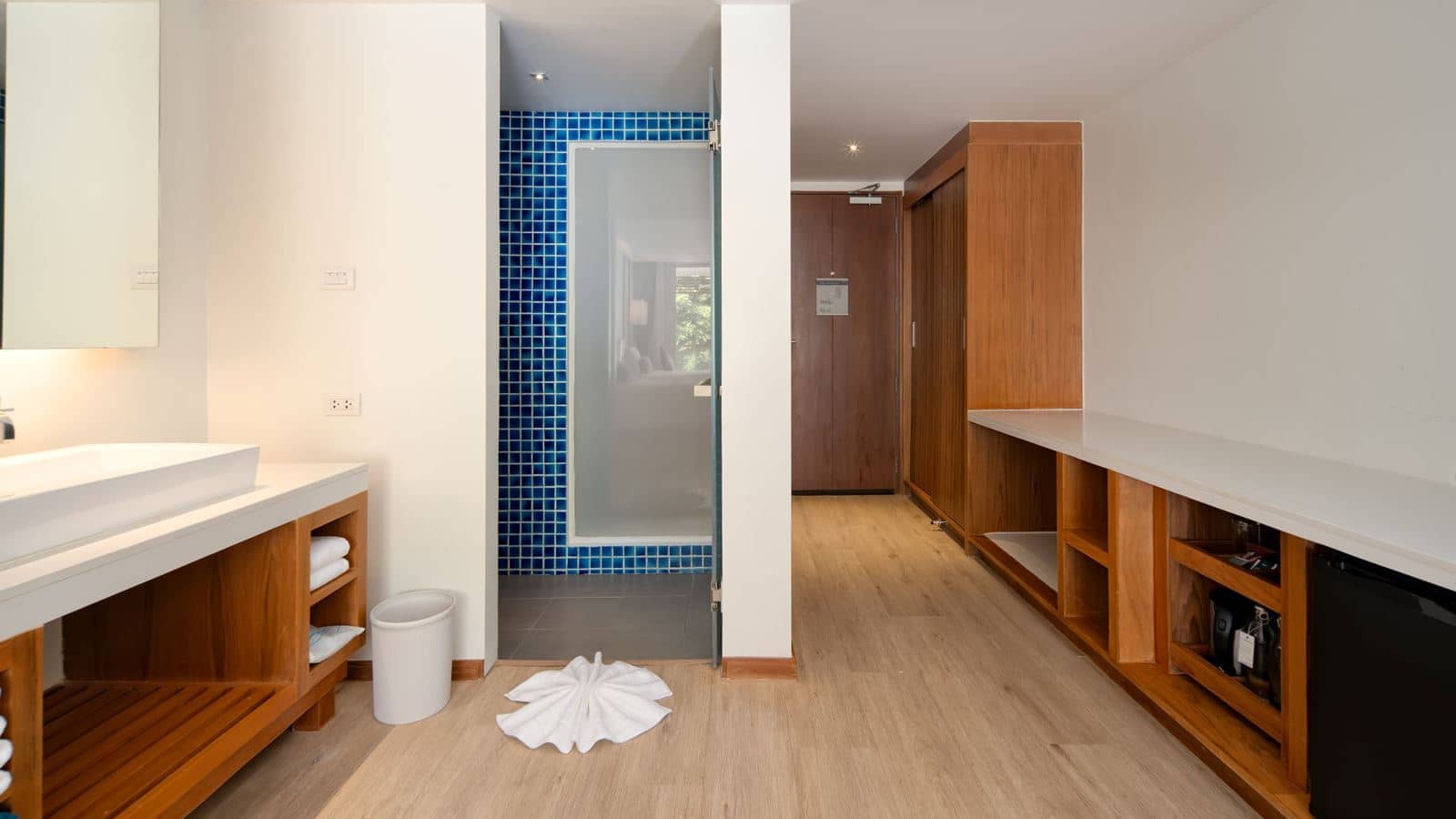 rooms-daylight-room