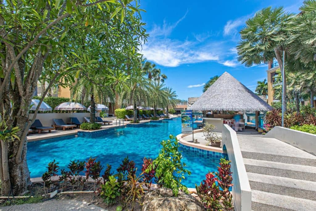 pools-outdoor-pool