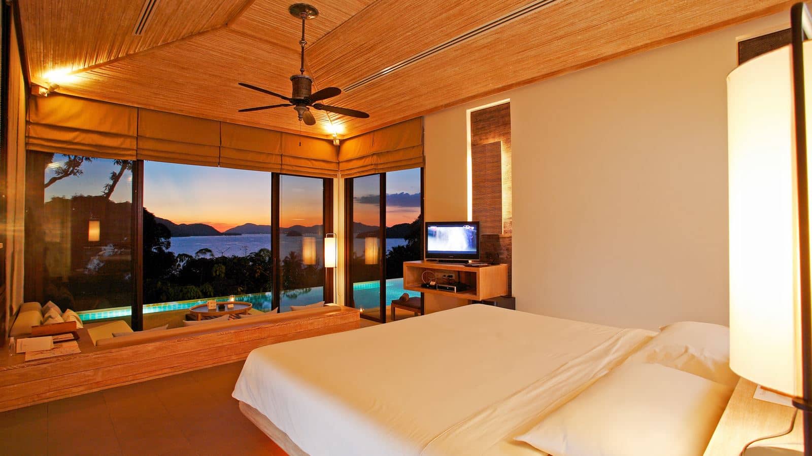 rooms-2-bedroom-family-suite-ocean-view