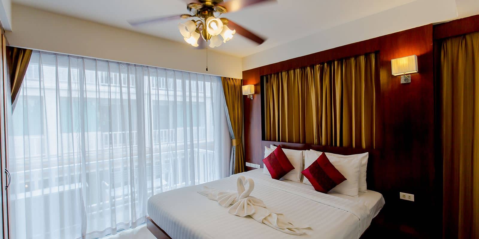 rooms-classic-room