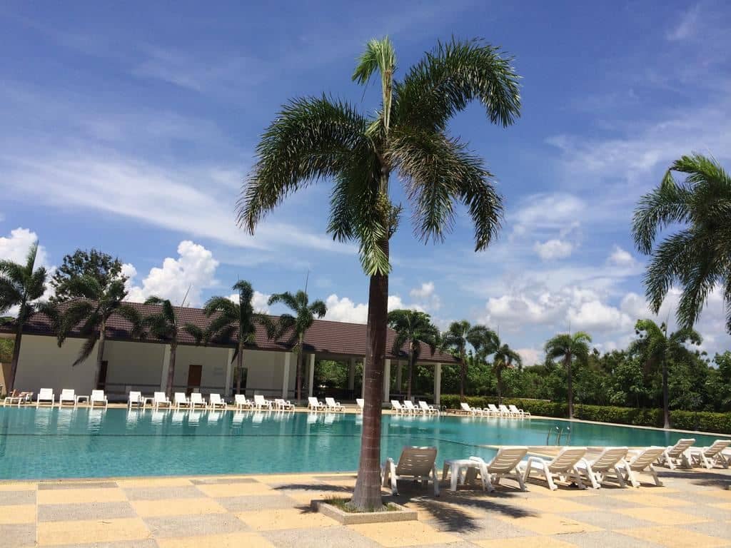 pools-outdoor-pool