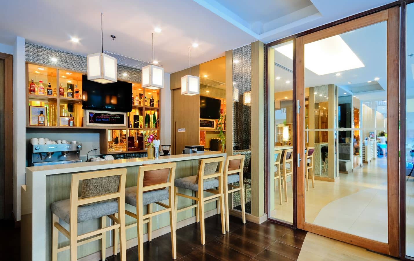 bars-bar-lounge