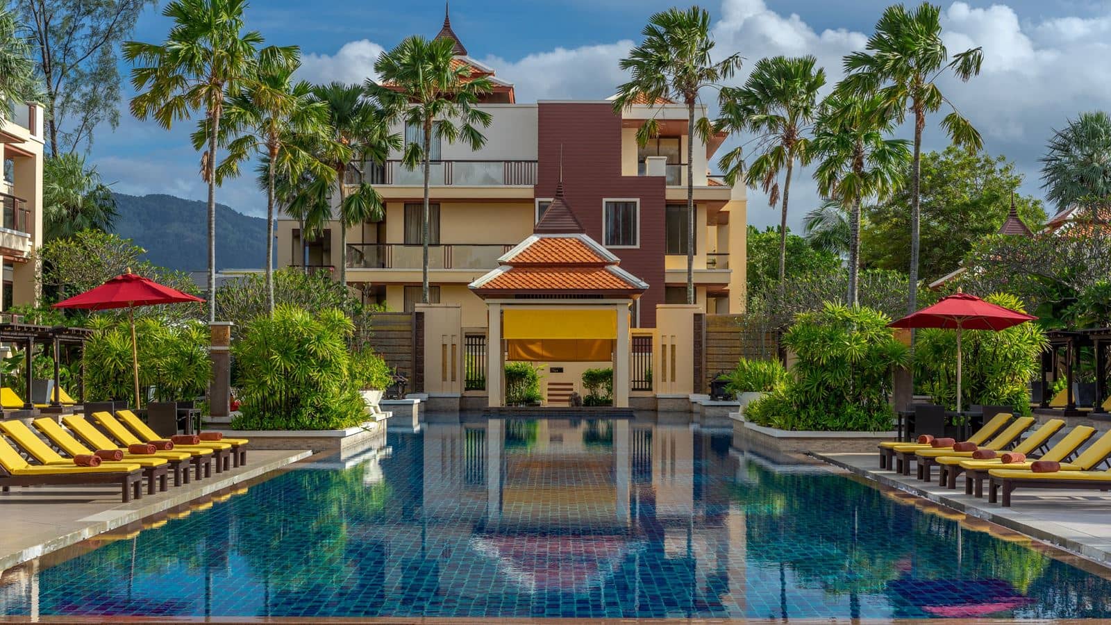 pools-indoor-pool