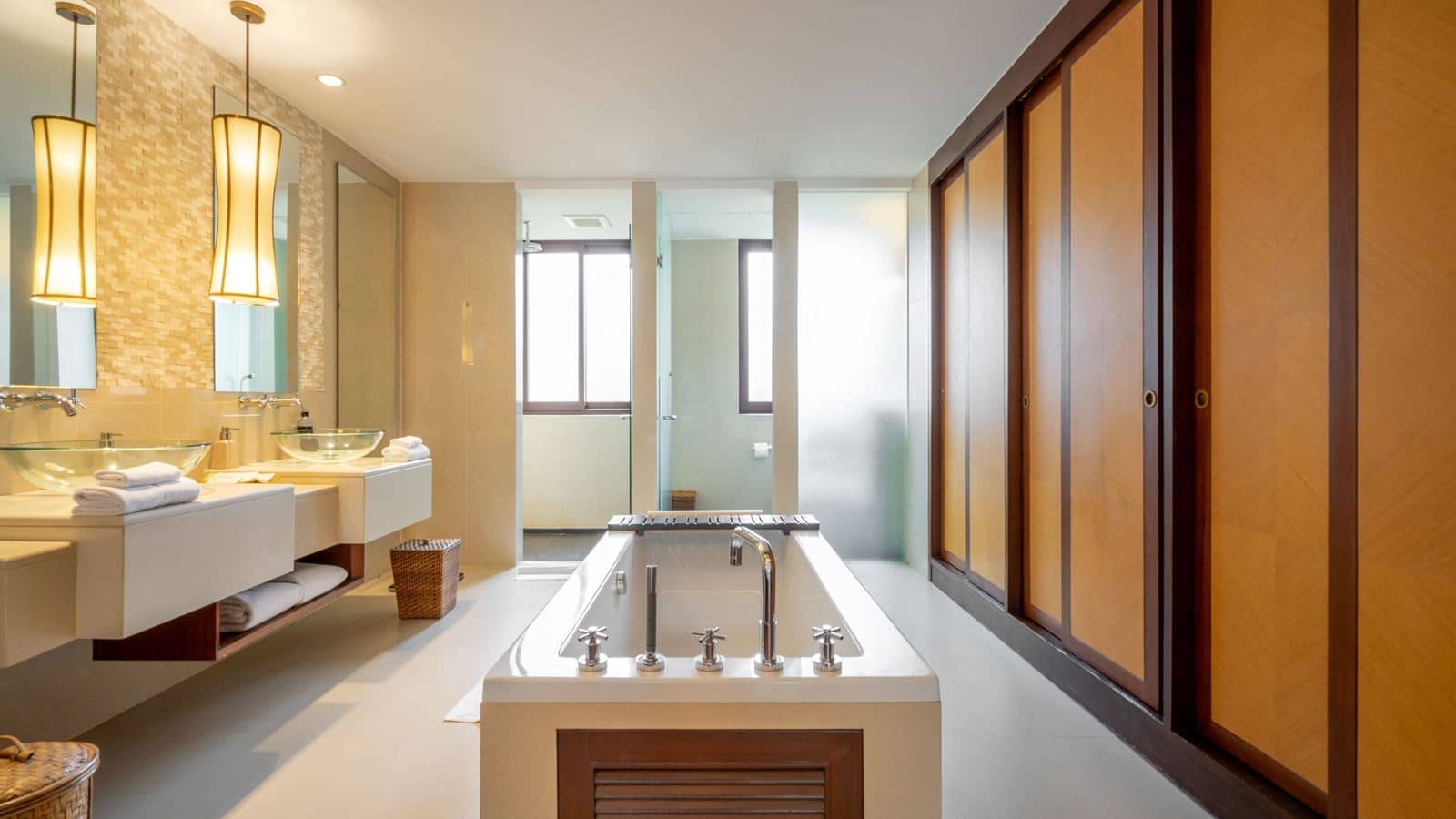 rooms-seaview-pool-suite-1-bedroom