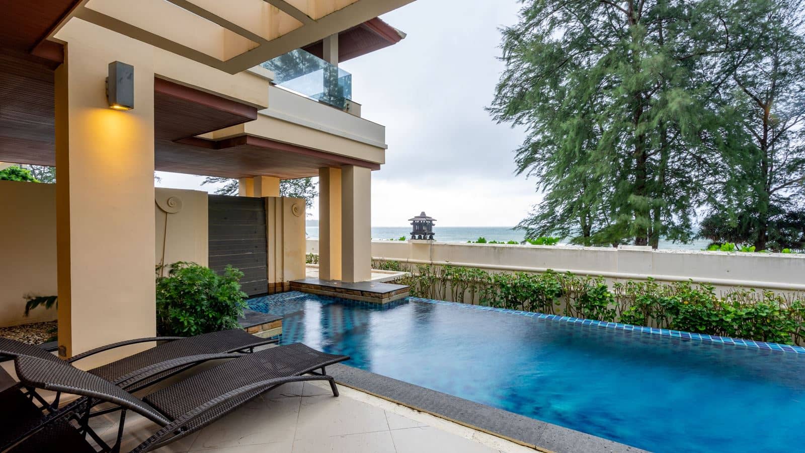 rooms-seaview-pool-suite-2-bedroom