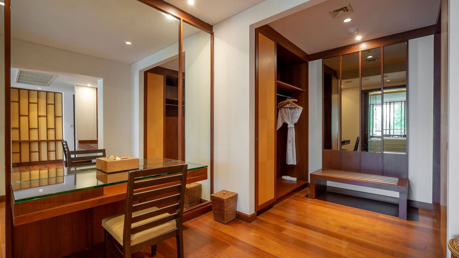rooms-seaview-jacuzzi-penthouse-3-bedroom