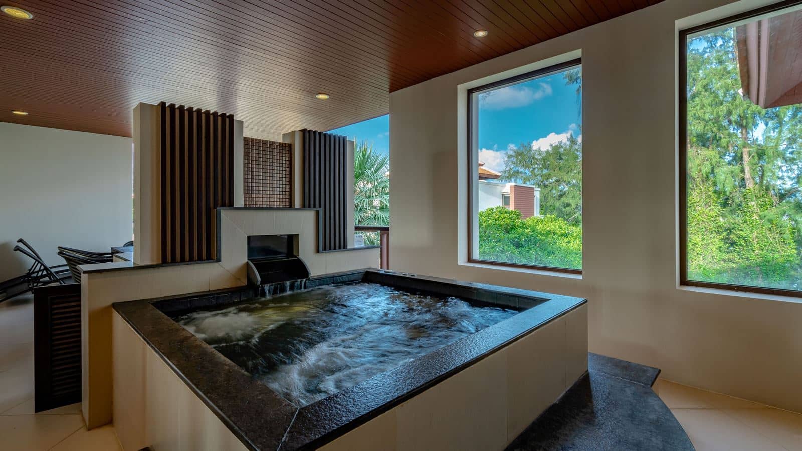 rooms-seaview-jacuzzi-penthouse-3-bedroom