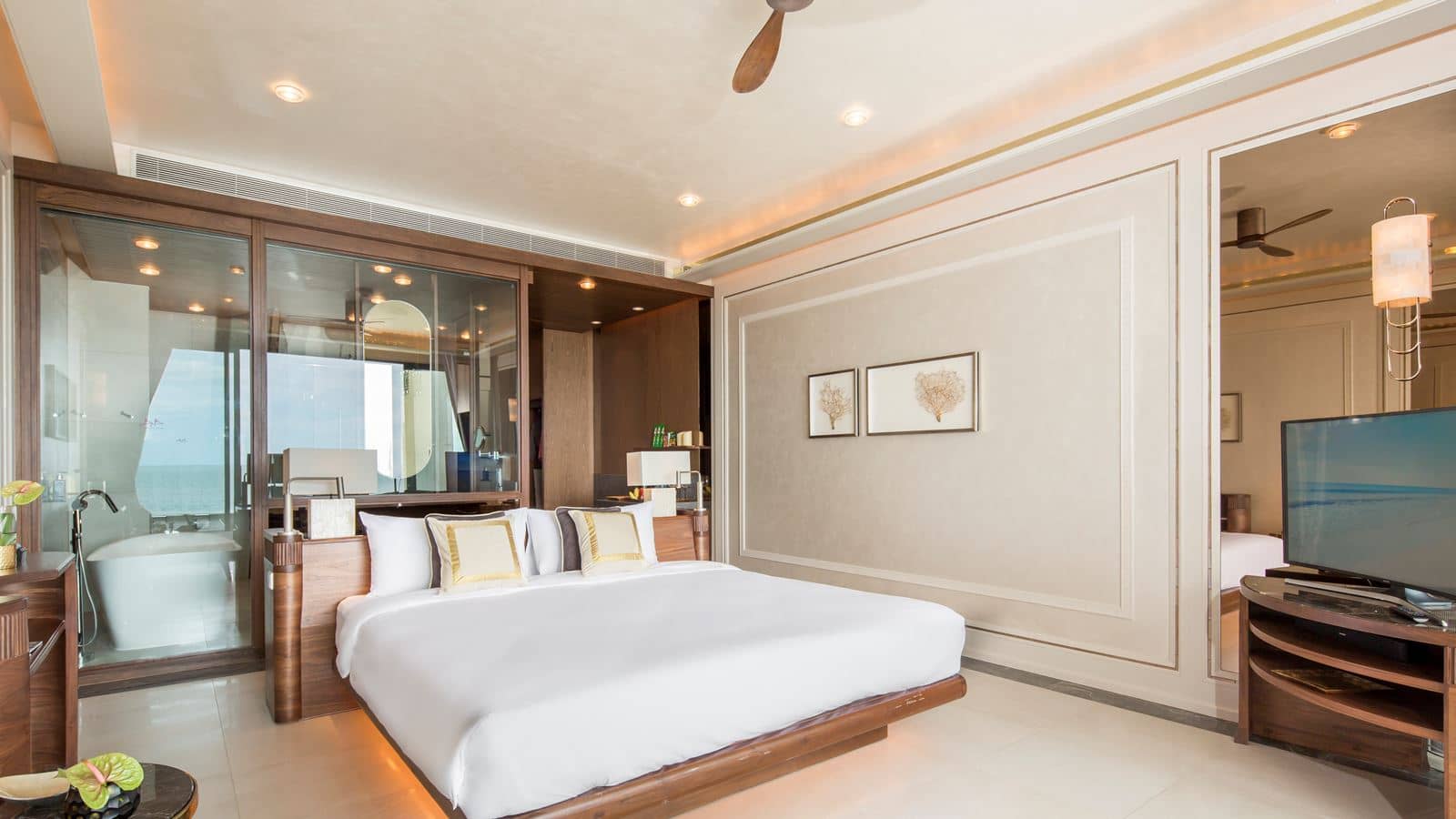 rooms-beachfront-pool-suite