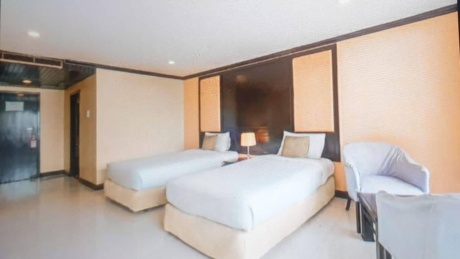 rooms-standard-room