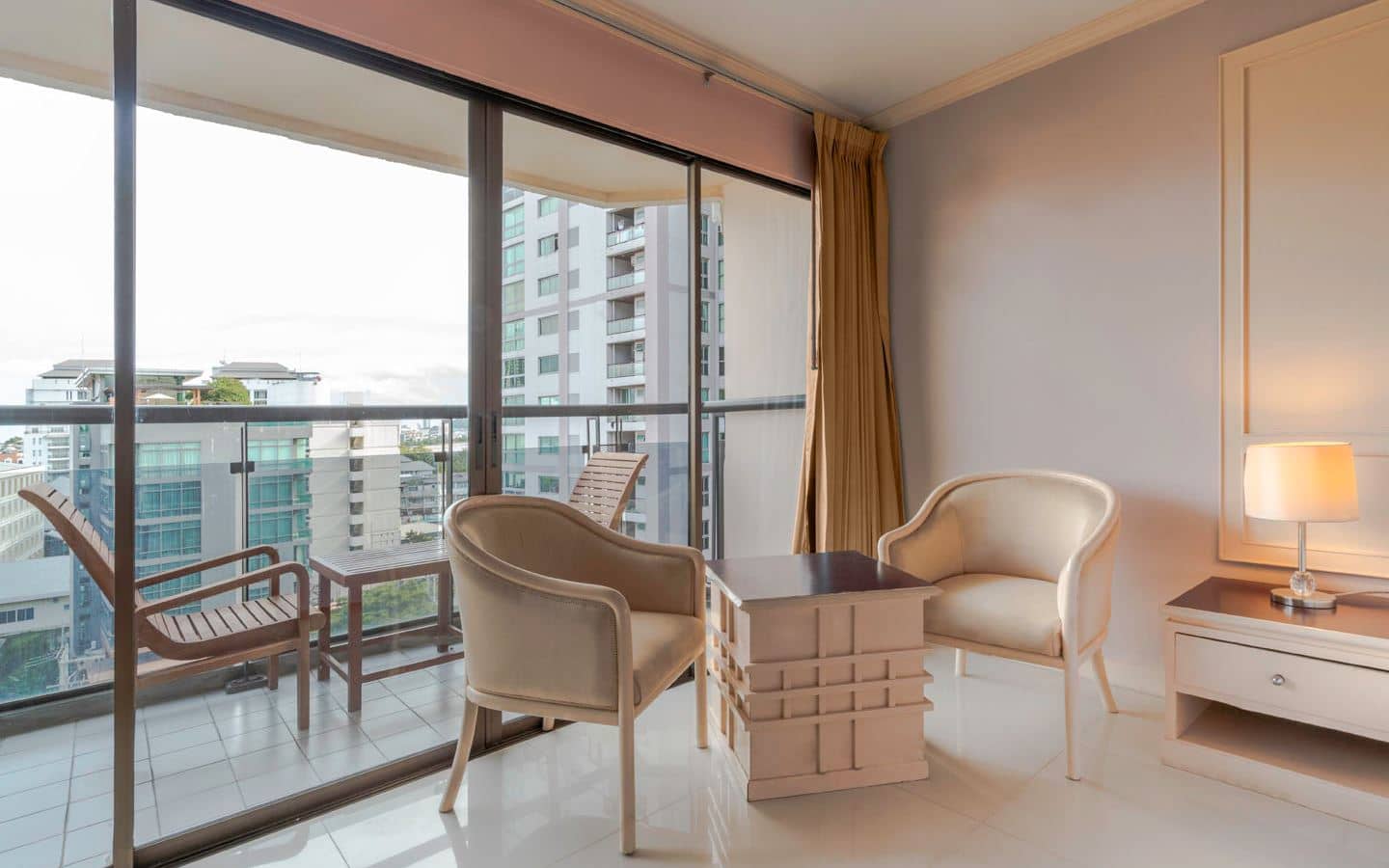 rooms-superior-room