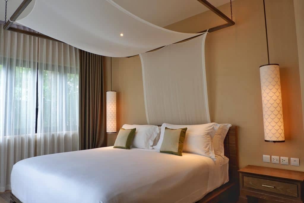 rooms-naka-guest-room-terrace