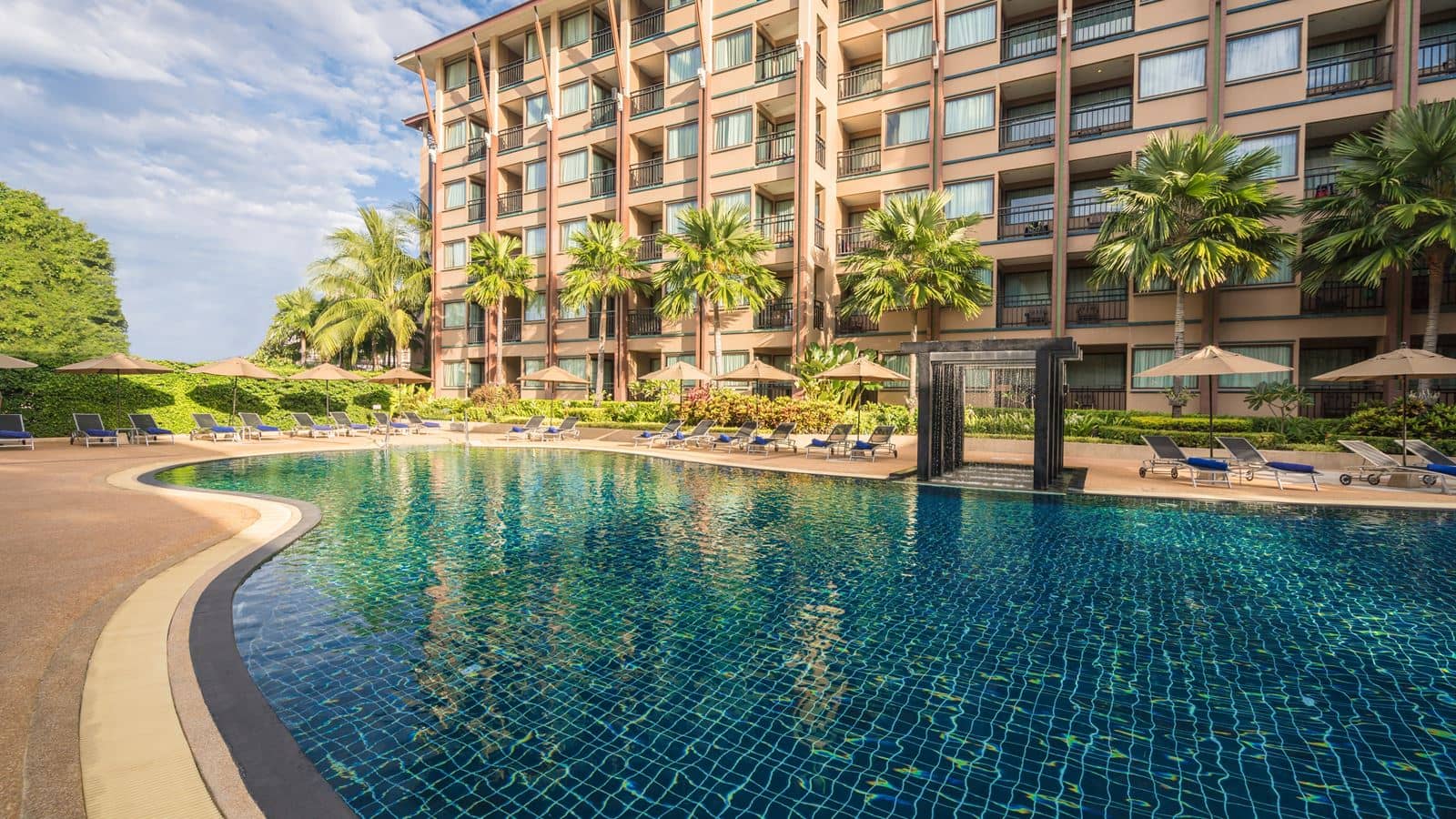 pools-outdoor-pool