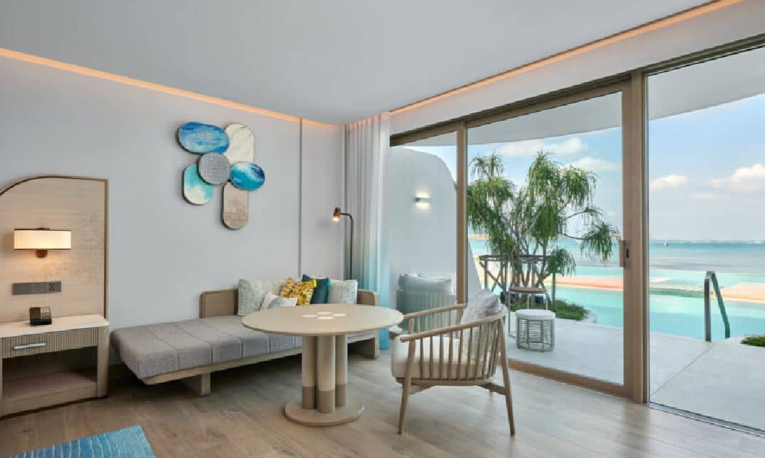 rooms-oceanfront-pool-access