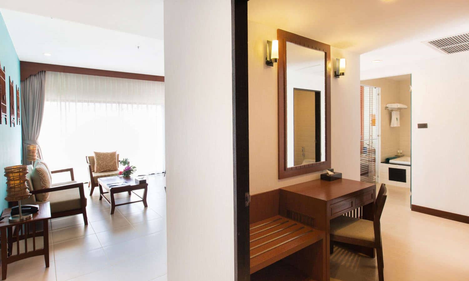 rooms-deluxe-suite