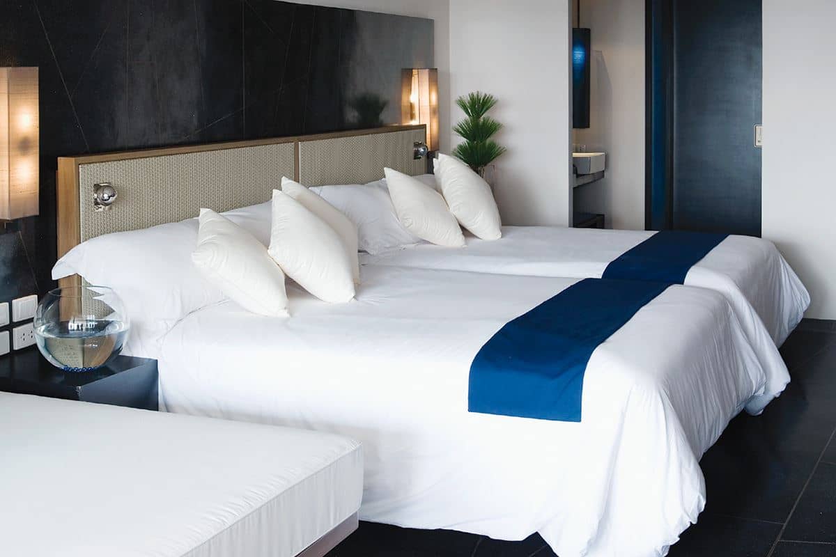 rooms-premium-deluxe-with-plunge-bath
