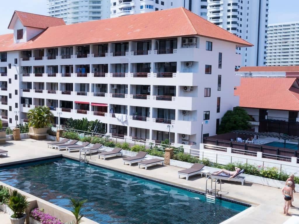 pools-outdoor-pool