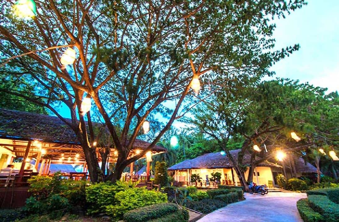restaurants-pine-napple-restaurant