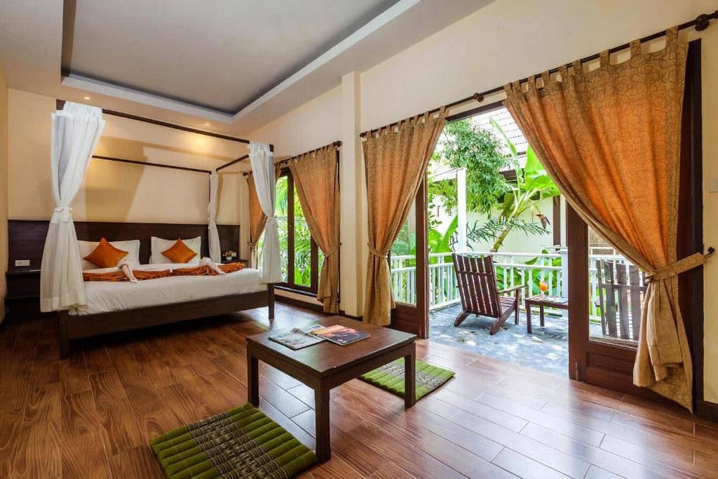 rooms-deluxe-bungalow-garden-view