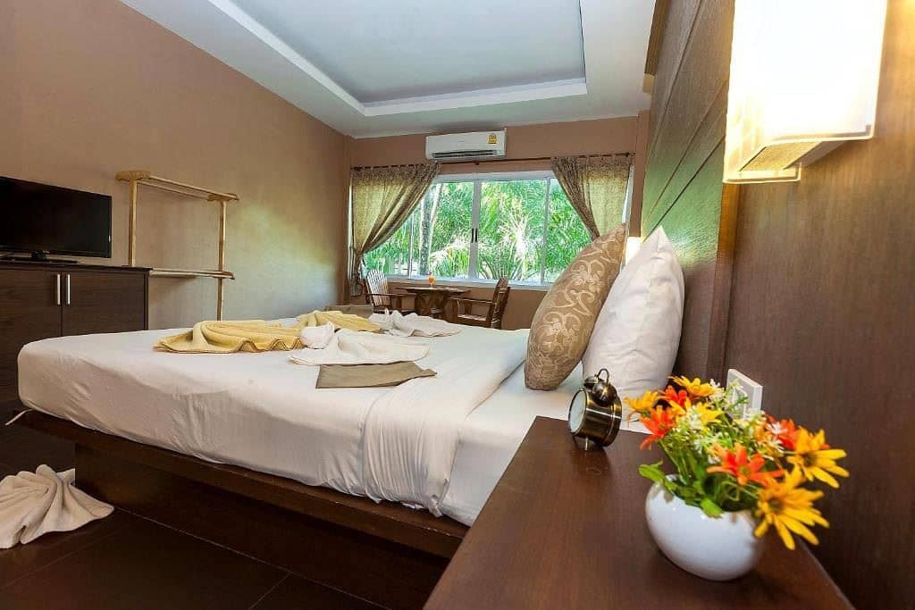 rooms-standard-double-room