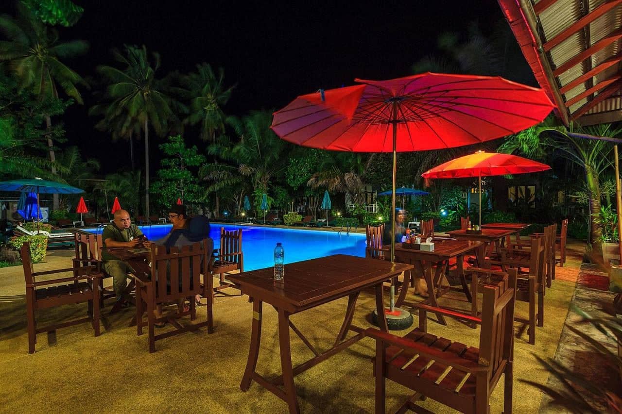 restaurants-charming-restaurant