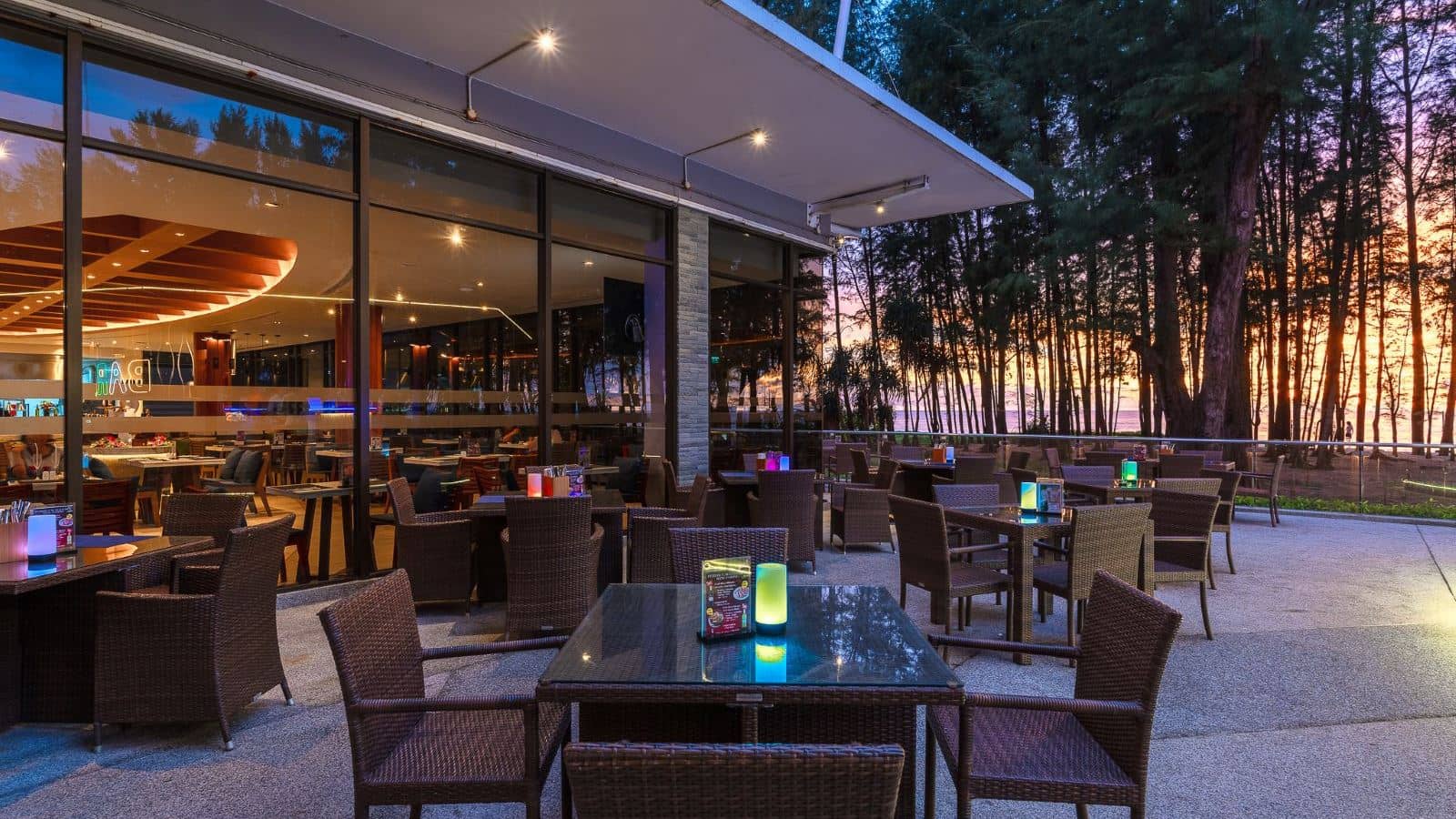 restaurants-sunset-breeze-restaurant