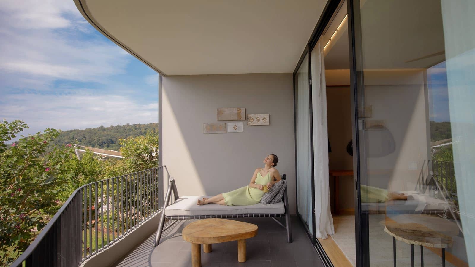 rooms-horizon-ocean