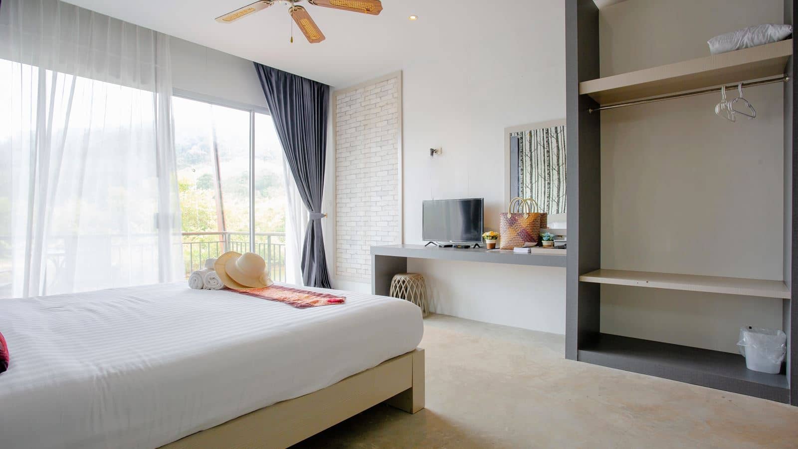 rooms-deluex-room-with-terace
