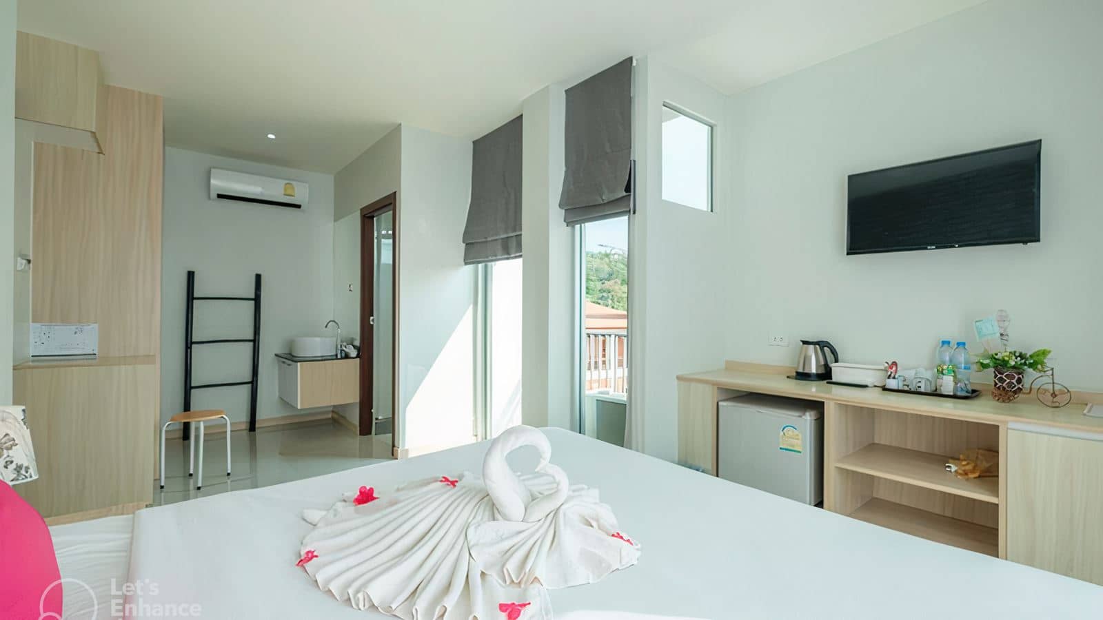 rooms-superior-room