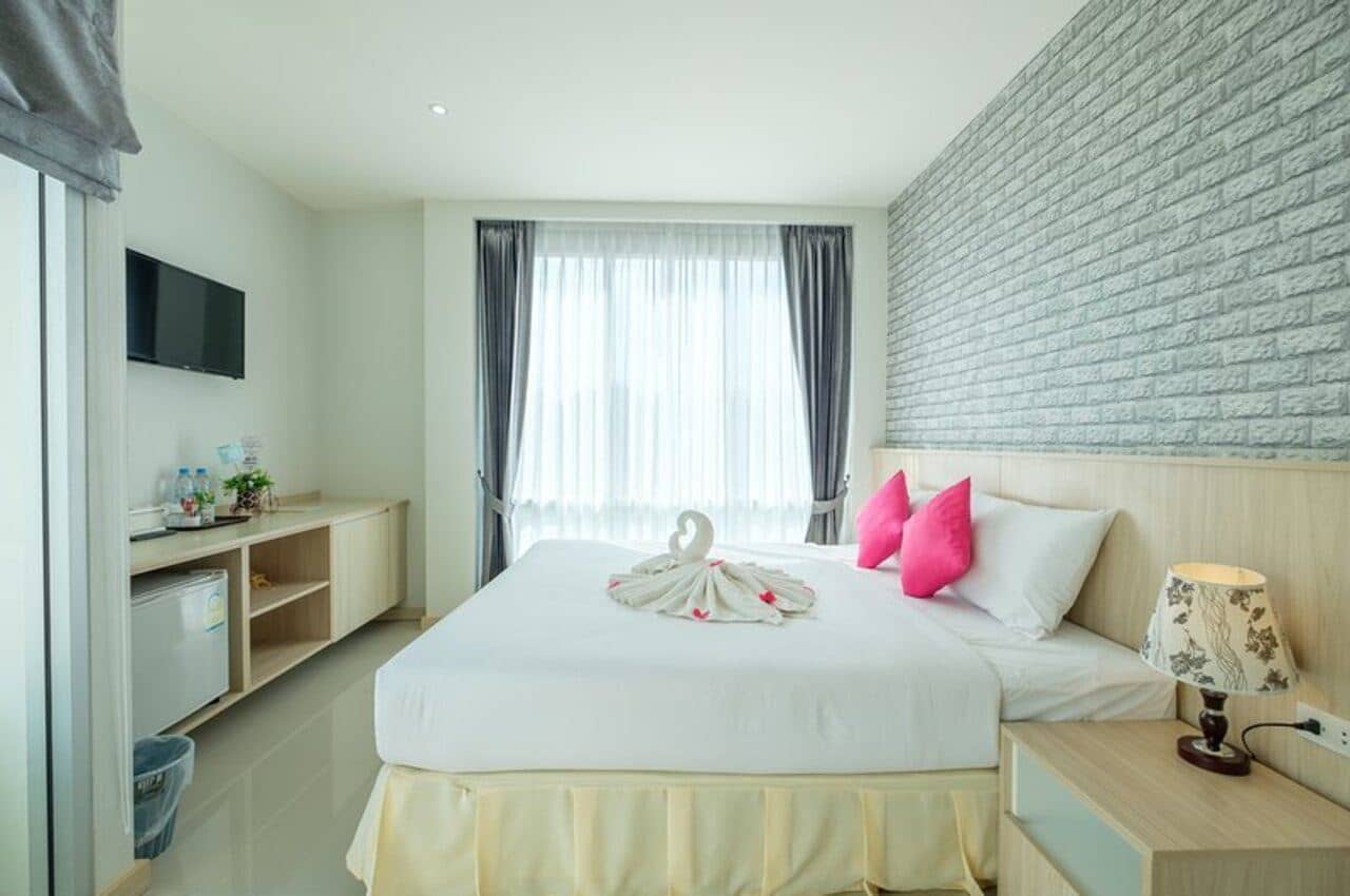rooms-superior-room