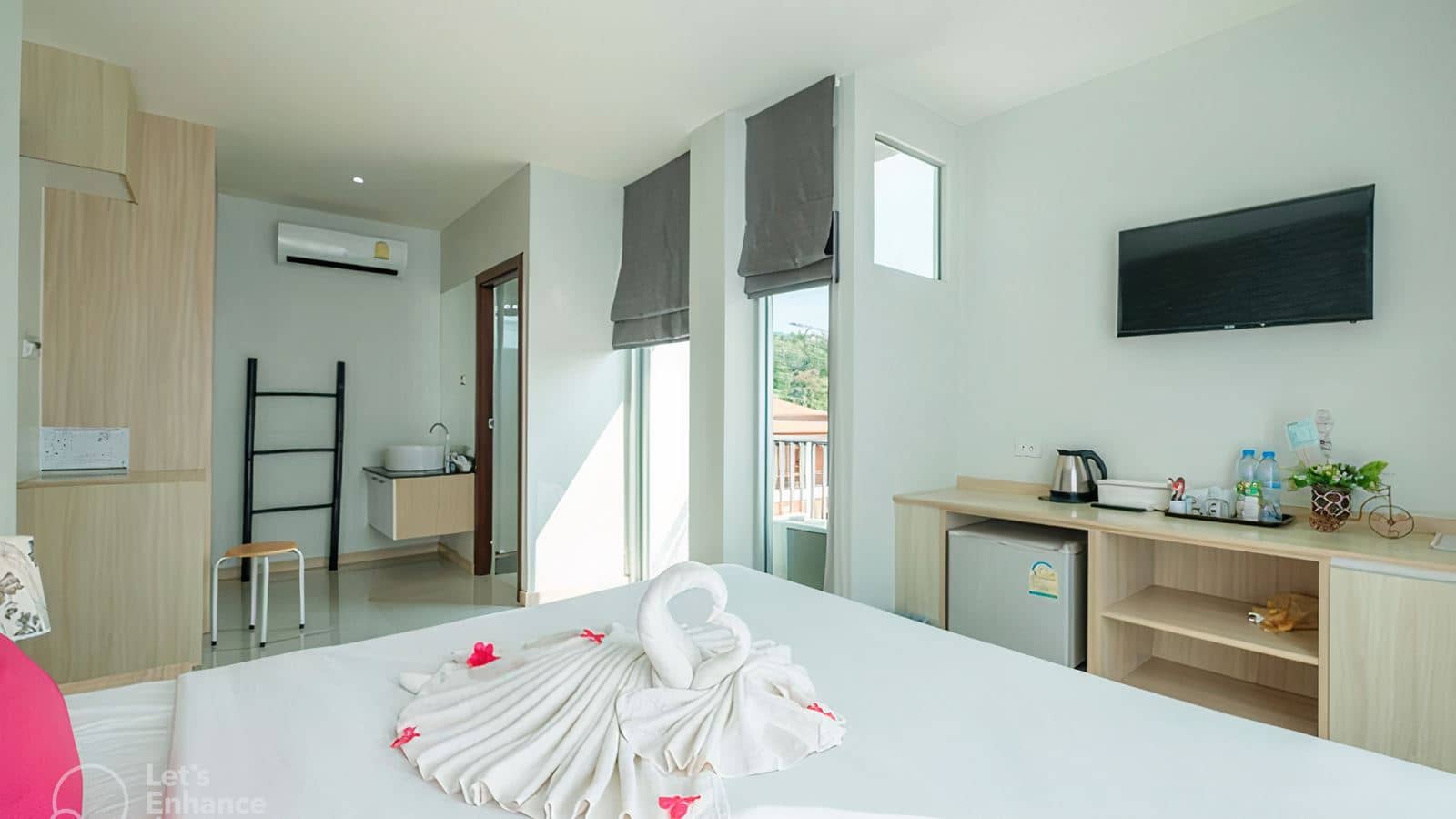 rooms-superior-room