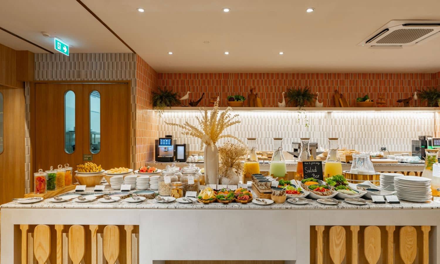 restaurants-restaurants