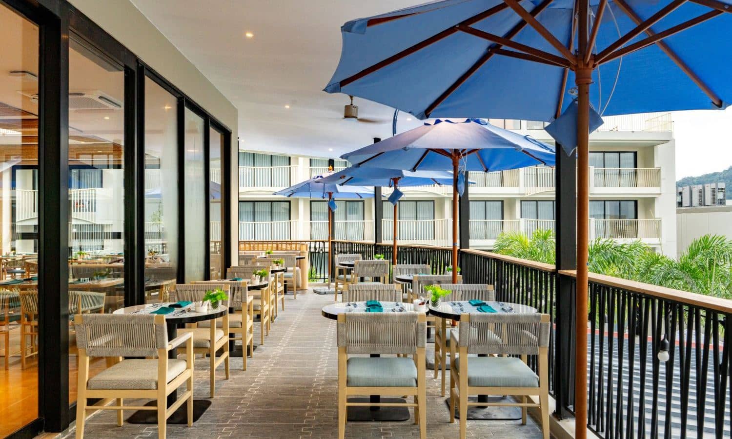 restaurants-restaurants