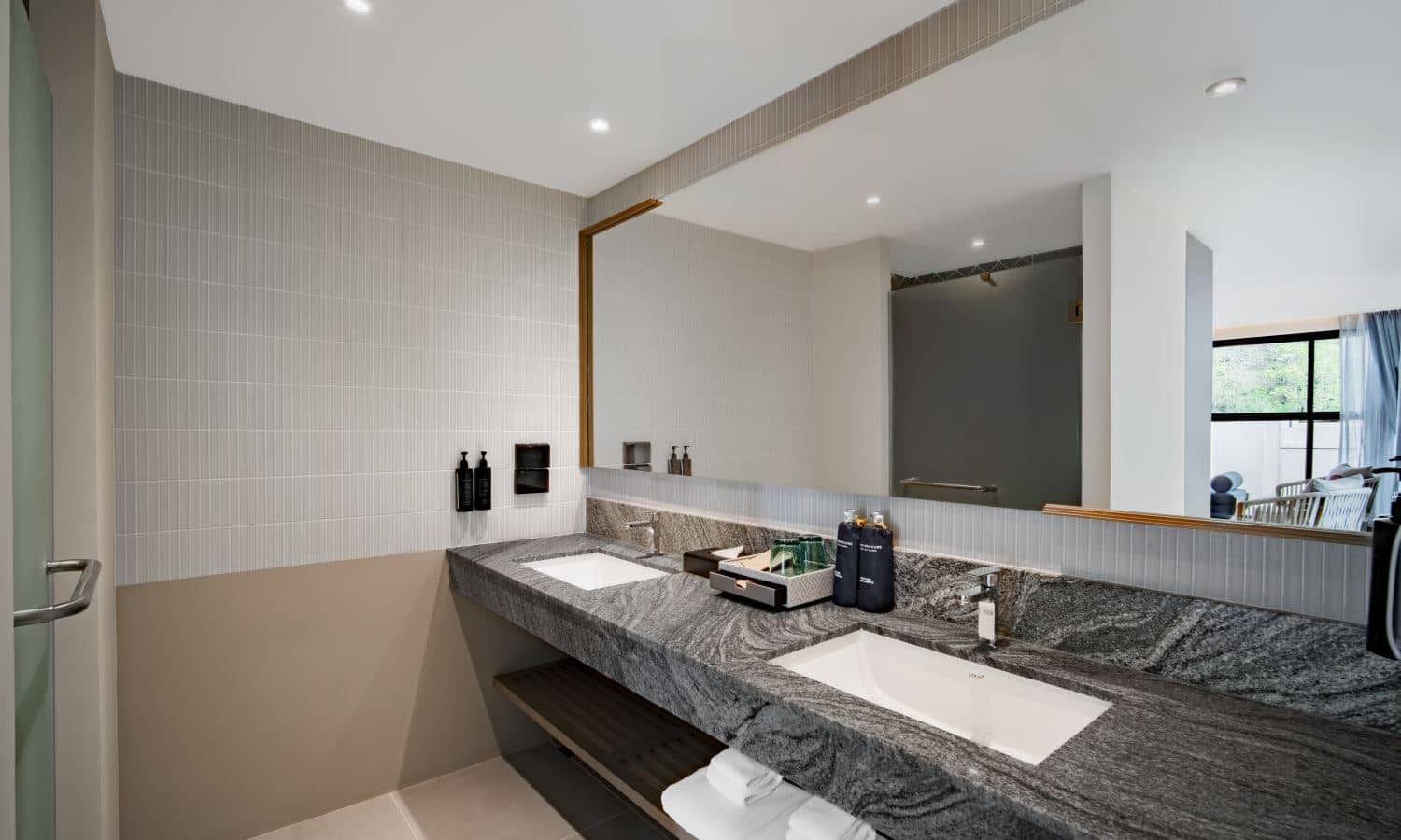 rooms-executive-suite
