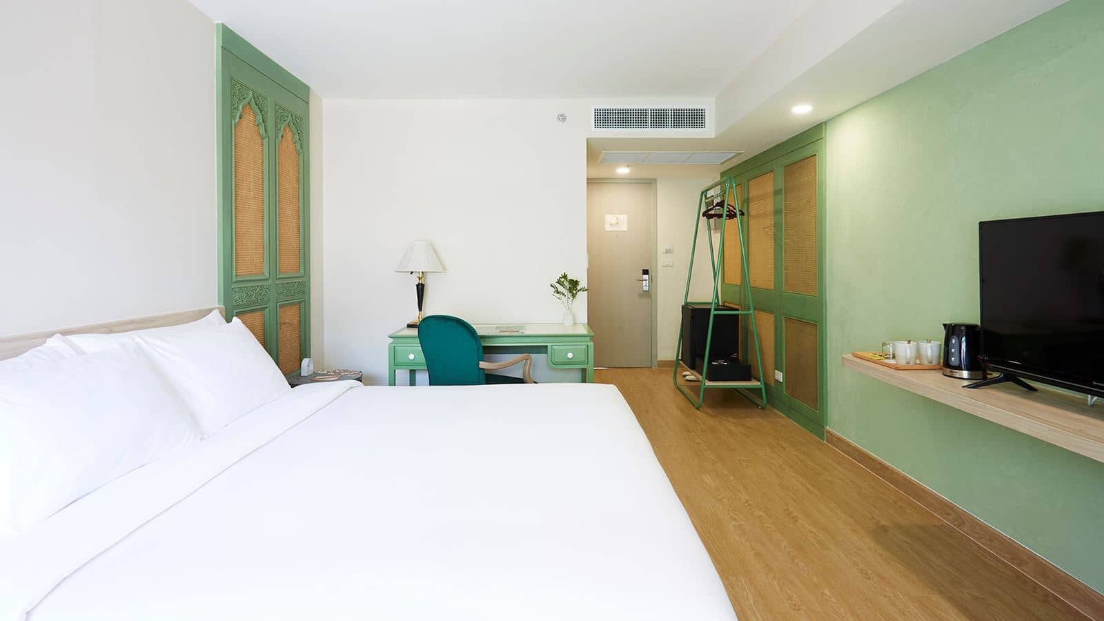 rooms-comfy-room