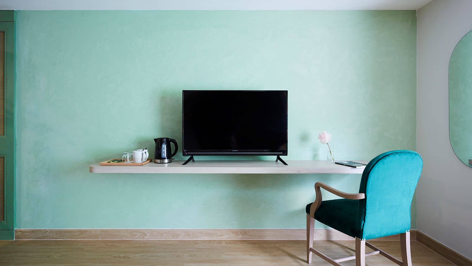 rooms-comfy-room