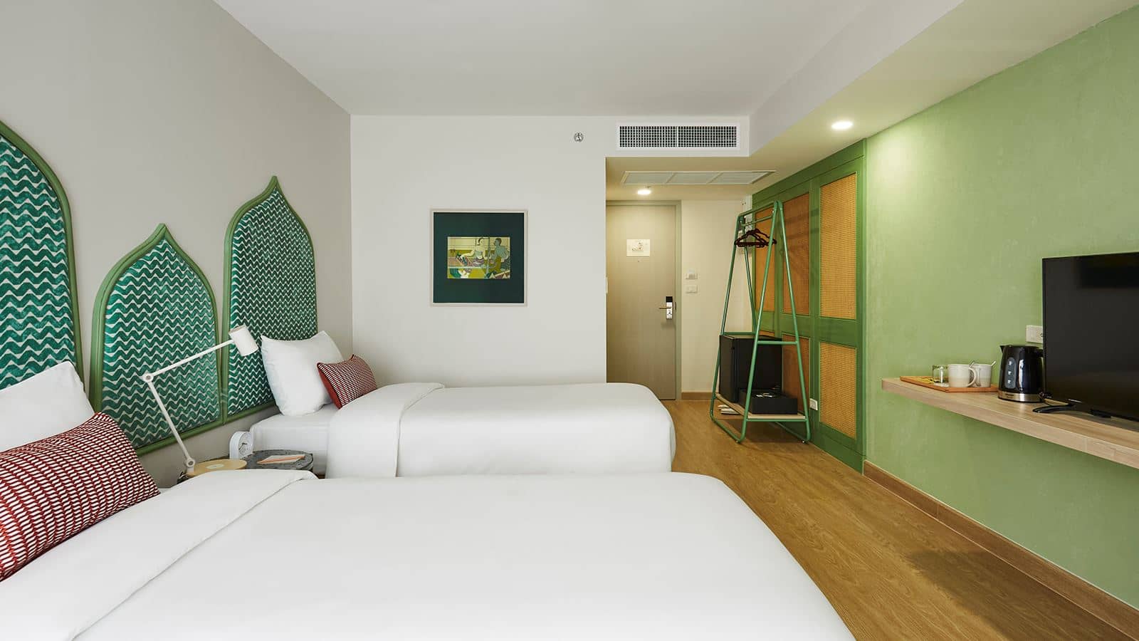 rooms-comfy-room