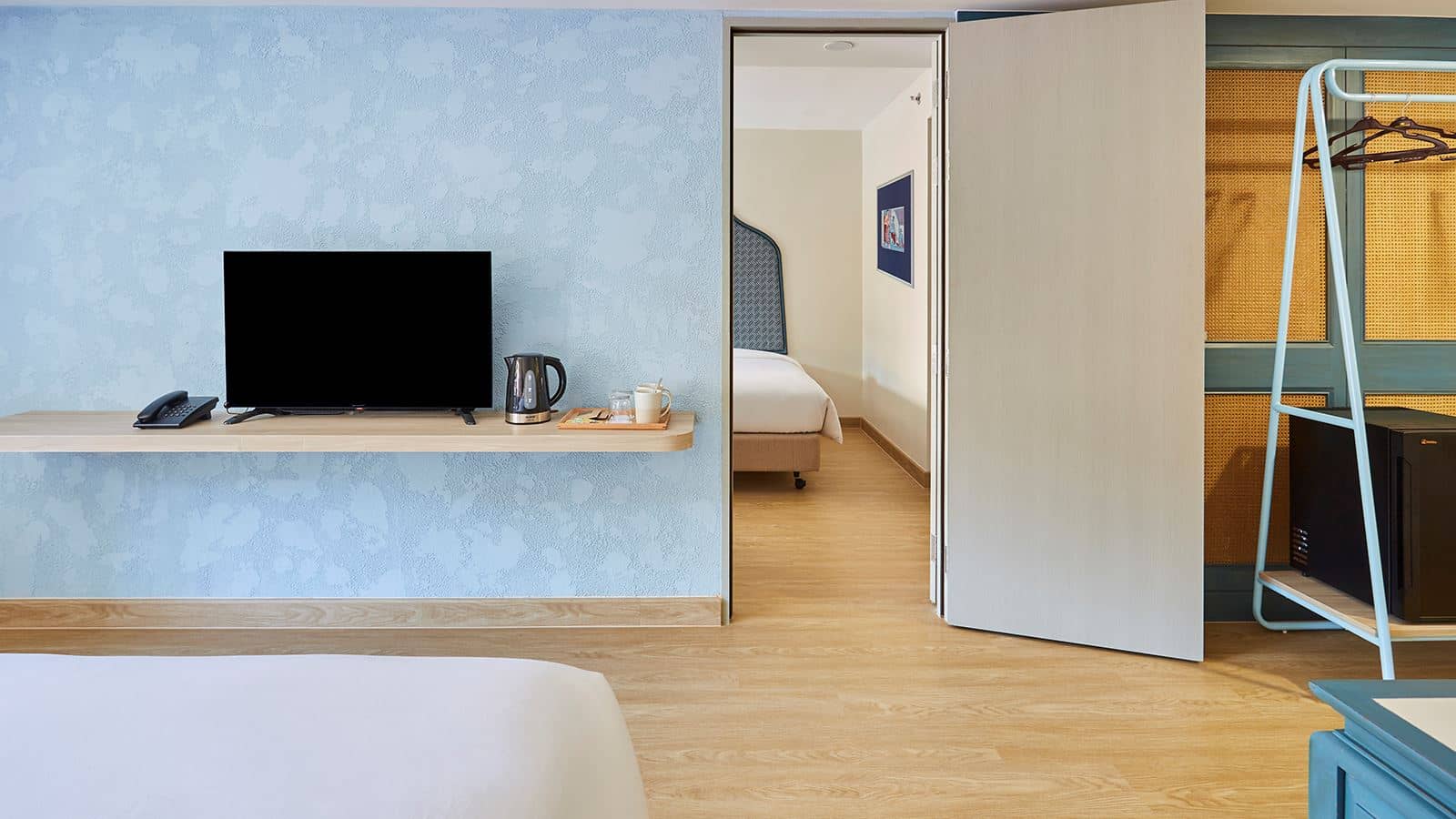 rooms-cosy-connect-room