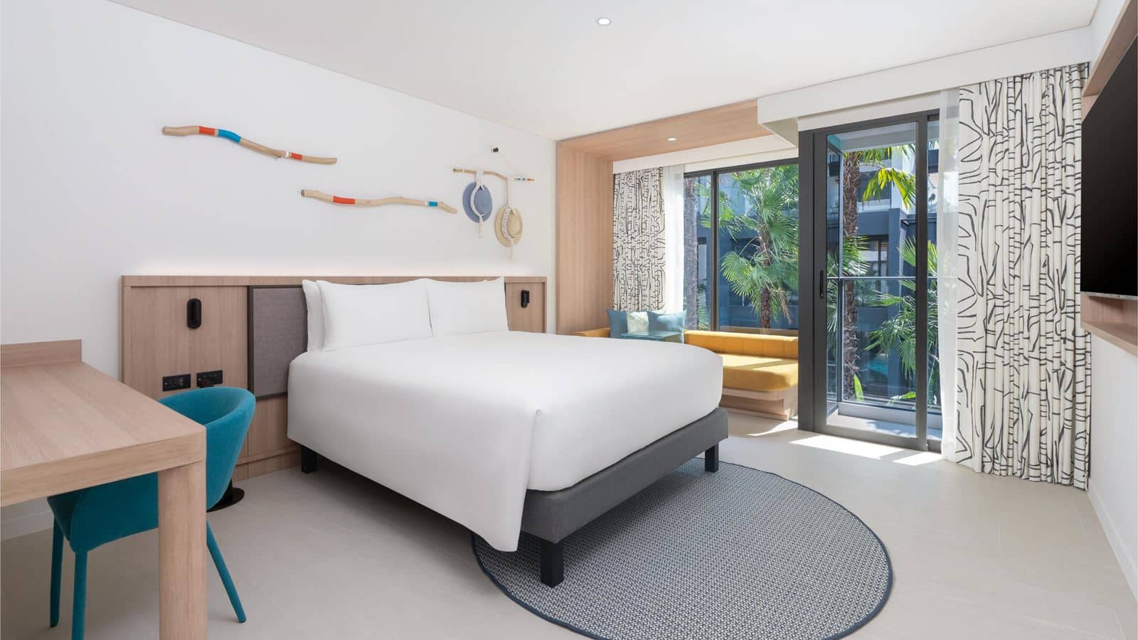 rooms-superior-room