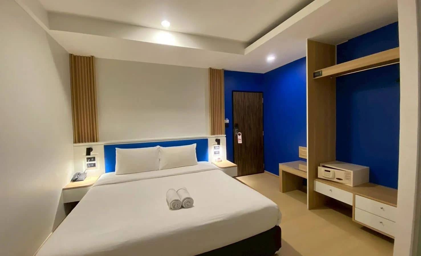 rooms-superior-room