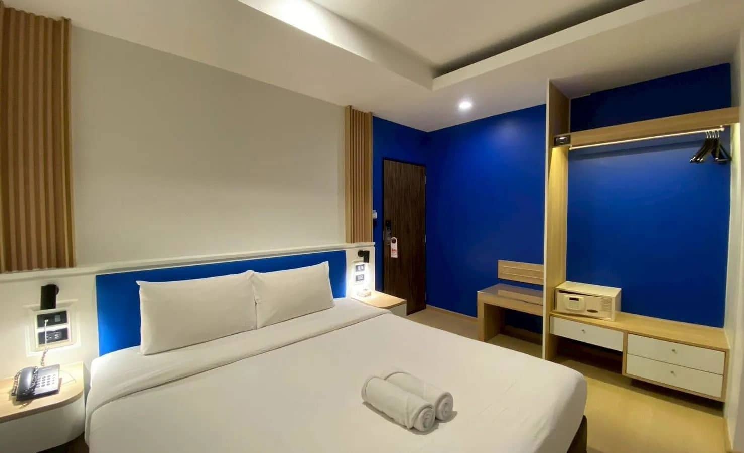 rooms-superior-room