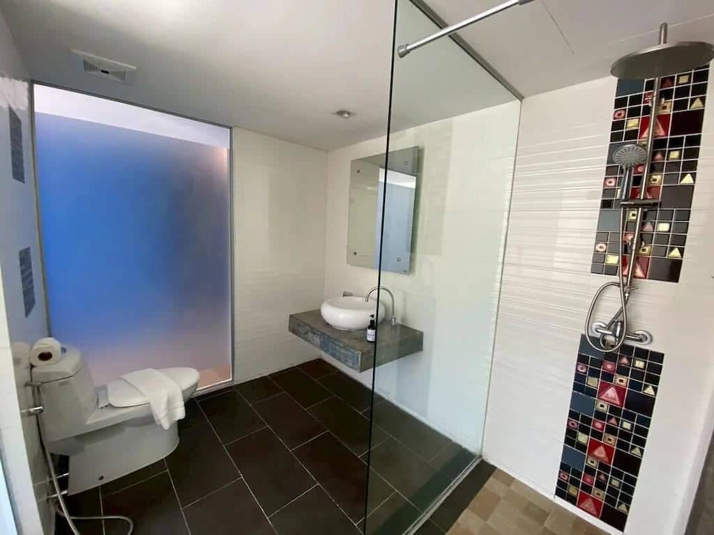 rooms-executive-suites