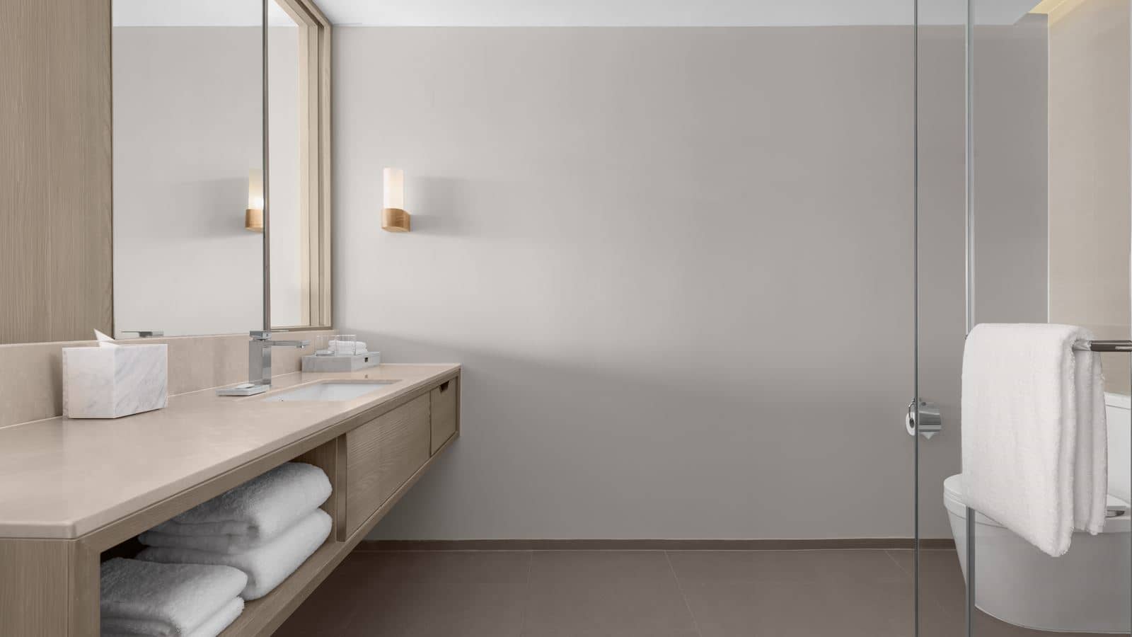 rooms-standard-guest-room