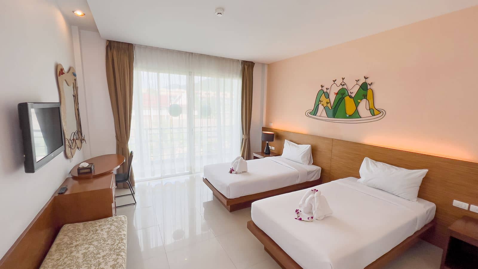 rooms-deluxe-room