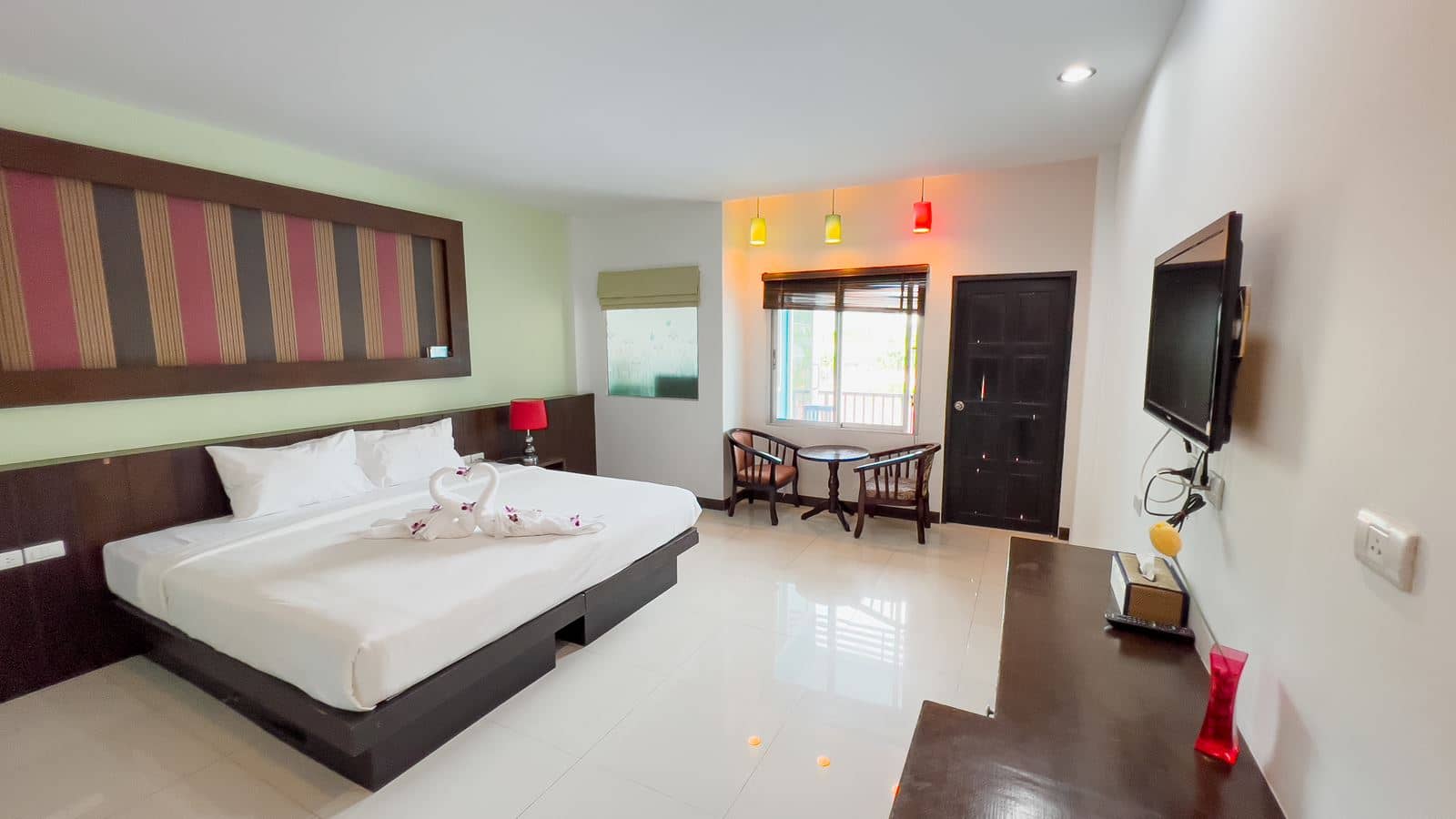 rooms-deluxe-room