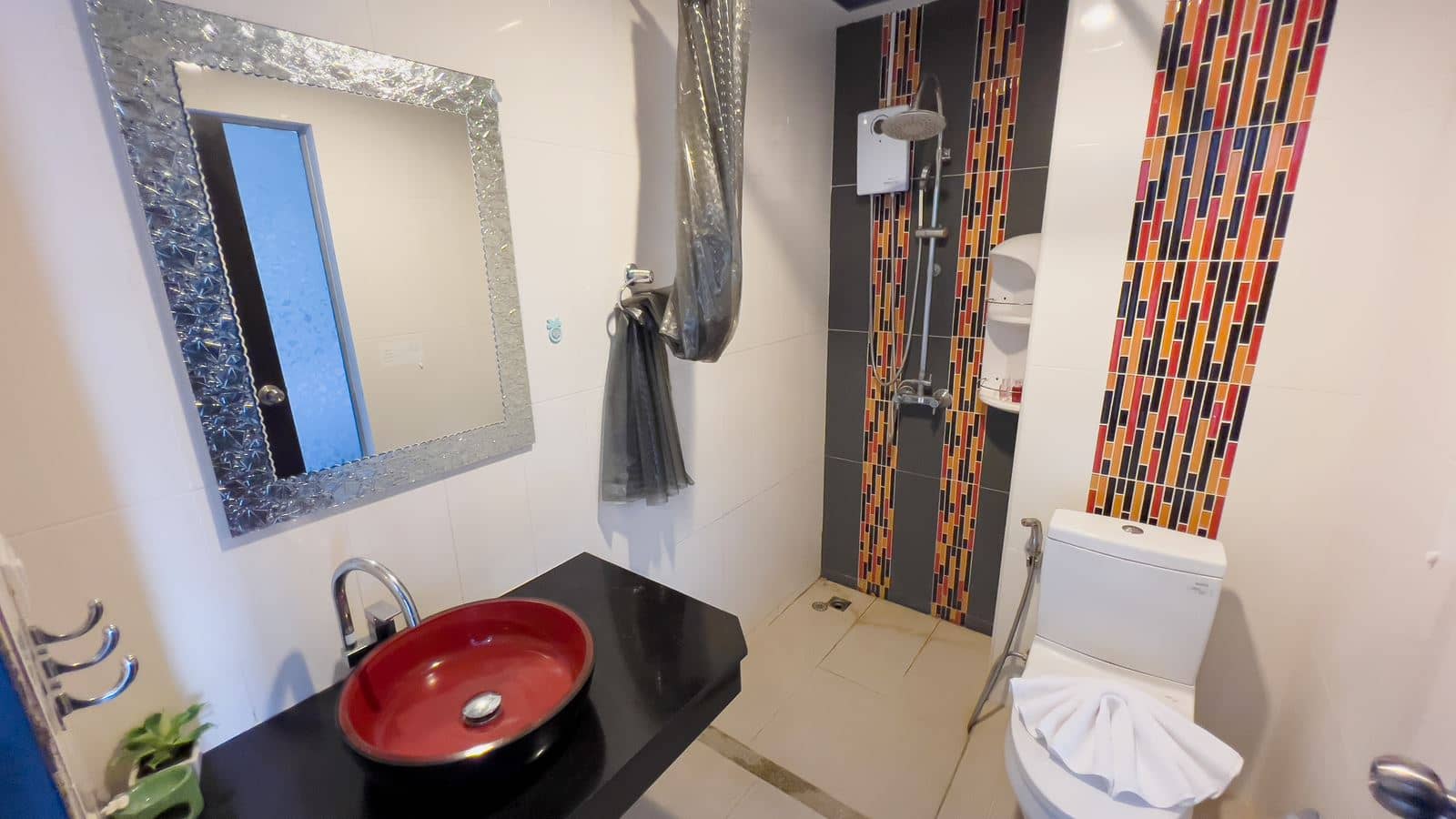 rooms-deluxe-room
