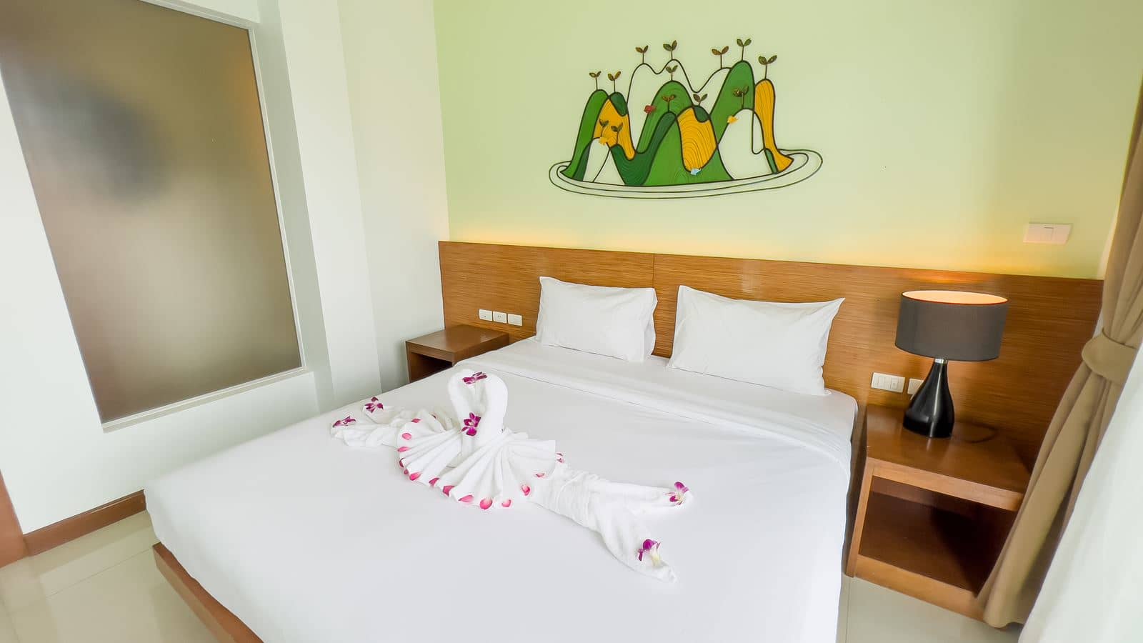 rooms-suiperior-room