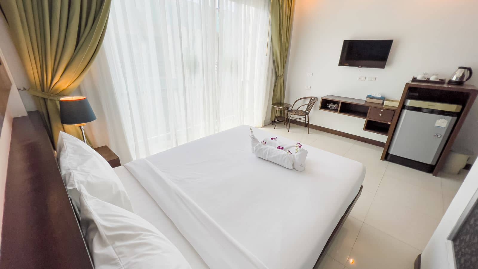 rooms-suiperior-room