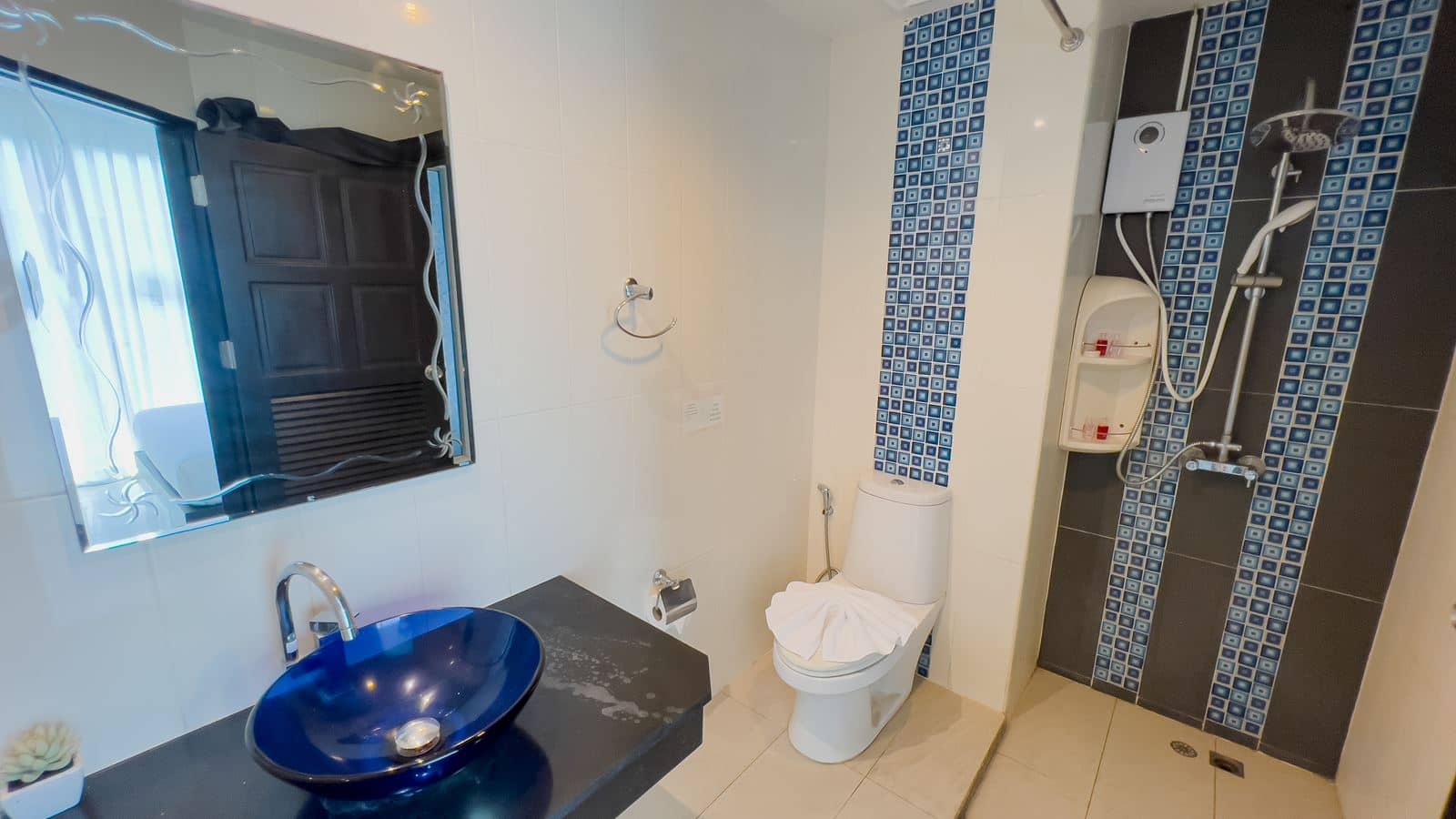 rooms-suiperior-room