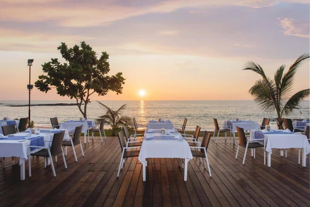 restaurants-restaurants